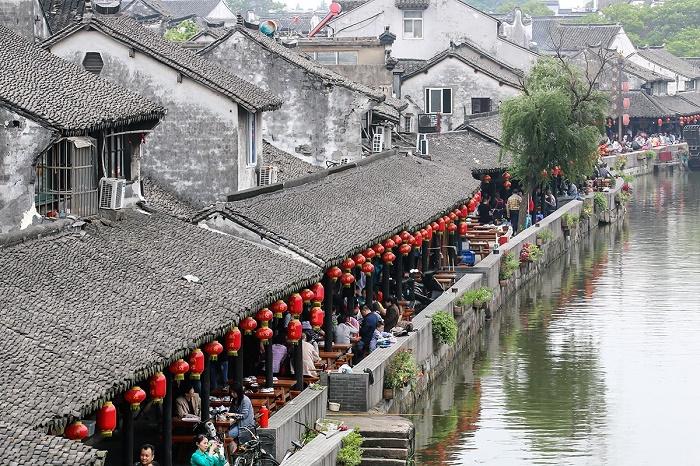 自驾游去寻找消失的年味，盘点6个最有年味的古镇老街！过年带上家人去这几个地方自驾吧插图